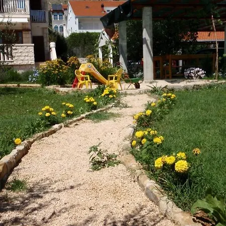 In With Sea View, Balcony, Air Conditioning, Wifi 5132-4 Apartment Dugi Rat